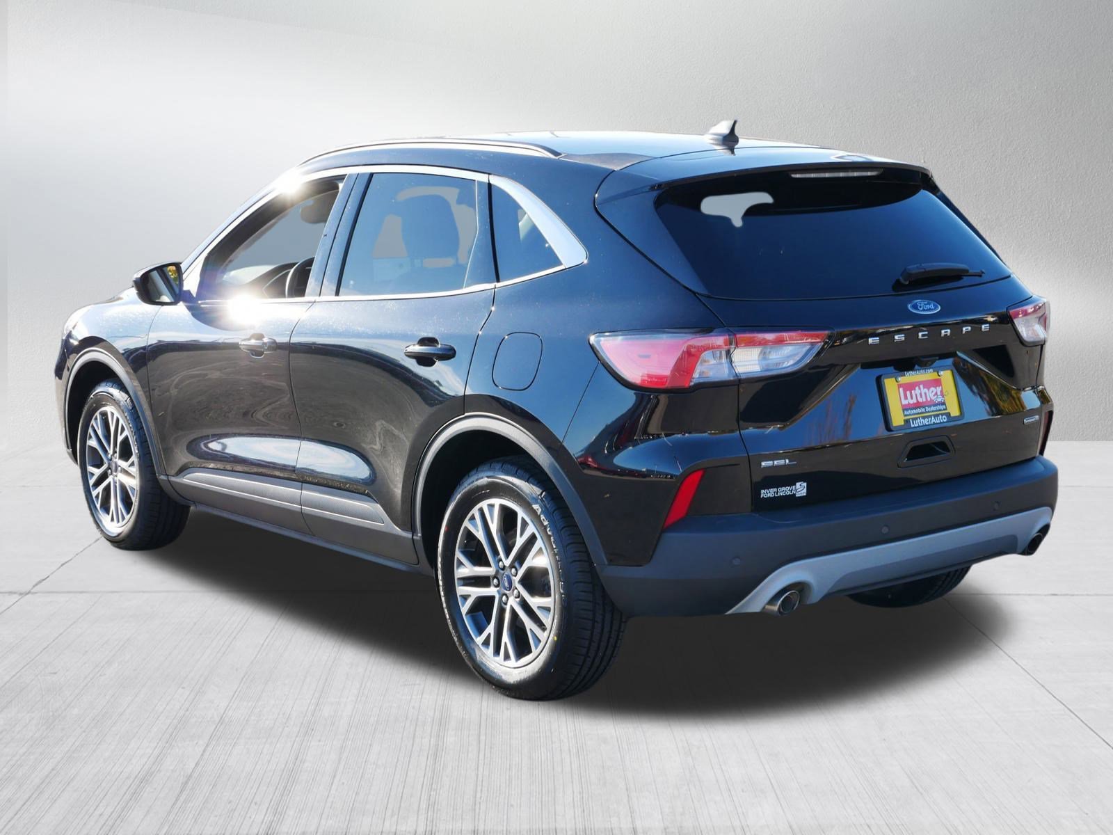 Used 2021 Ford Escape SEL image 5