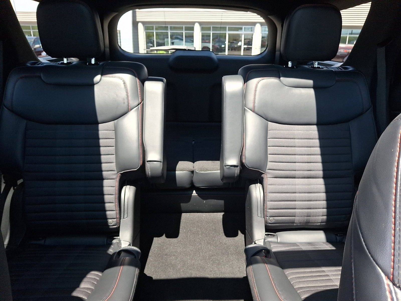 Used 2025 Ford Explorer ST-Line AWD/4WD image 18