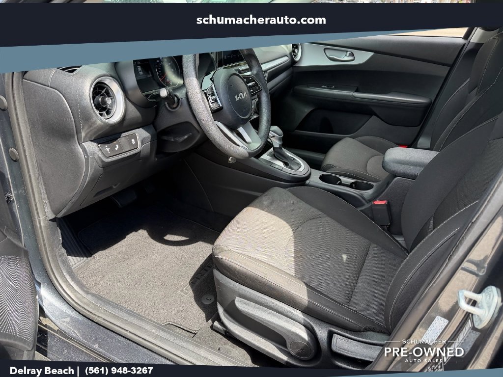 Used 2024 Kia Forte LXS w/ LXS Technology Package FWD image 11