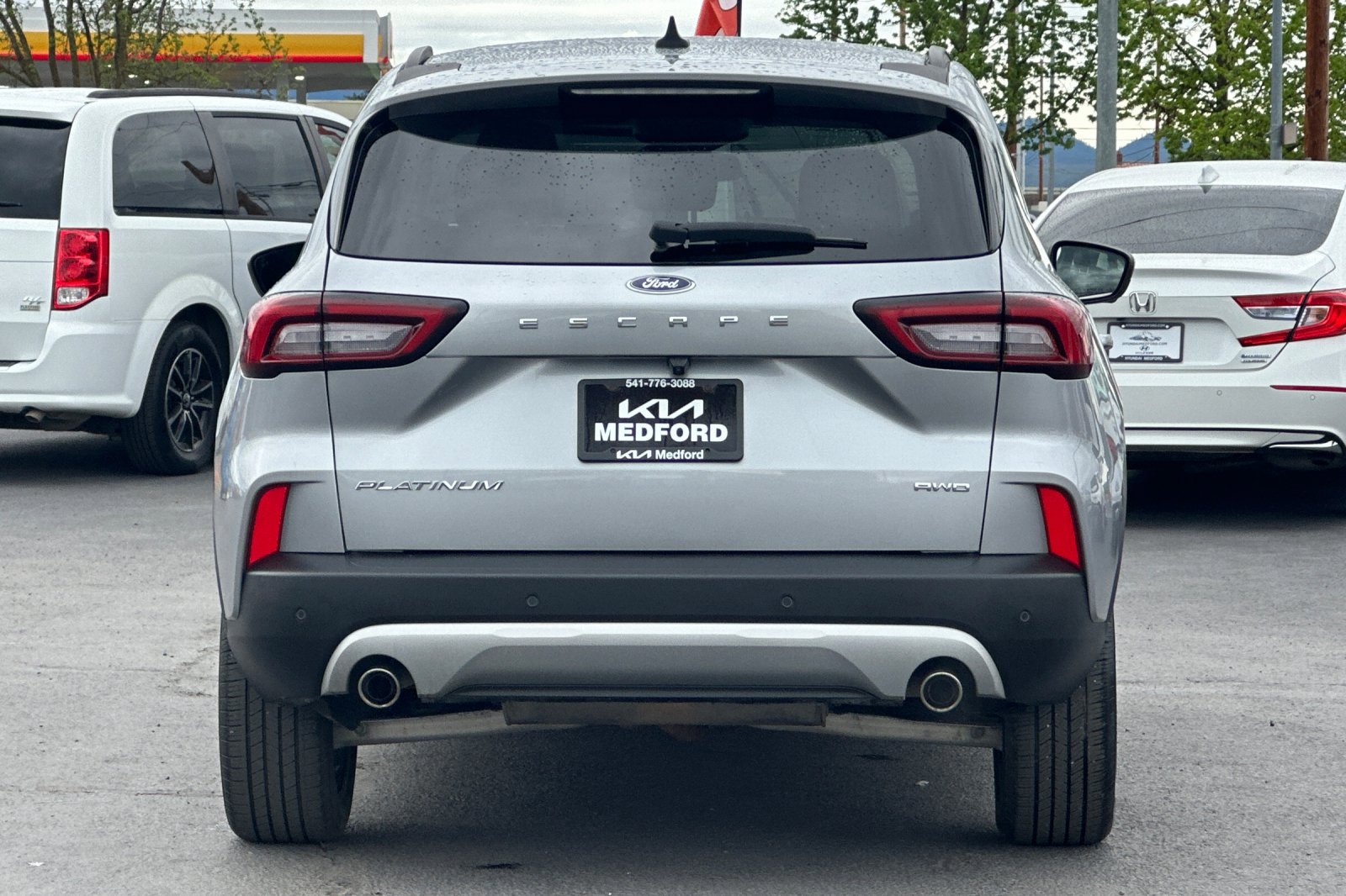 Used 2024 Ford Escape Platinum AWD/4WD image 5