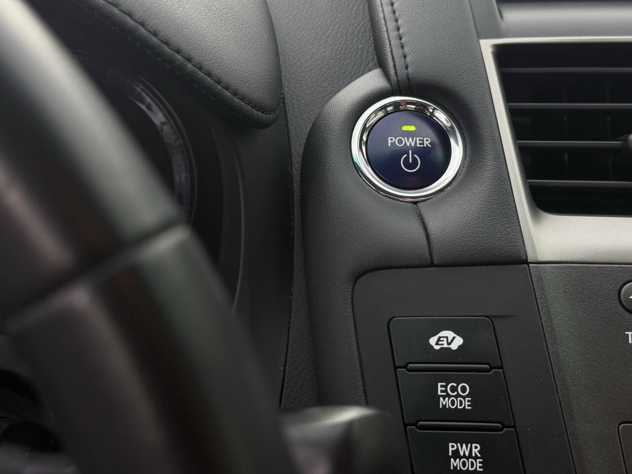 Used 2010 Lexus HS 250h FWD image 19