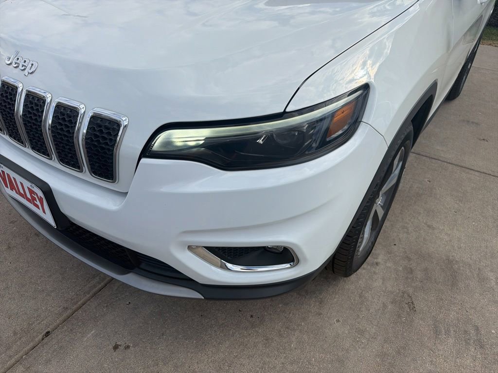 Used 2019 Jeep Cherokee Limited image 17