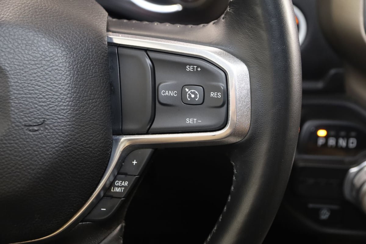 Used 2022 RAM 1500 Laramie RWD image 32