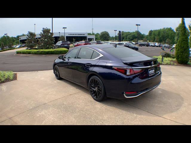 Certified 2025 Lexus ES 300h Ultra Luxury w/ Accessory Package (Z2) FWD image 6