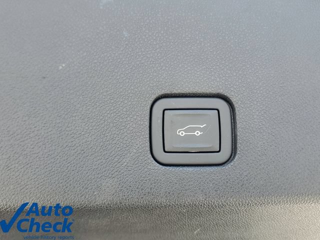 Certified 2023 Cadillac XT6 Premium Luxury w/ Technology Package FWD image 11