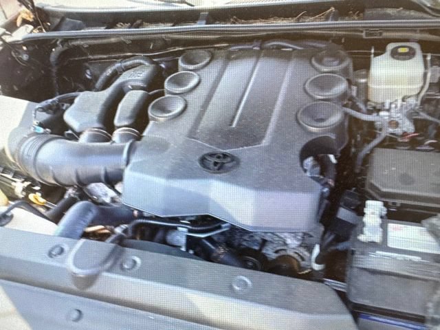 Used 2013 Toyota 4Runner SR5 w/ Convenience Pkg AWD/4WD image 13