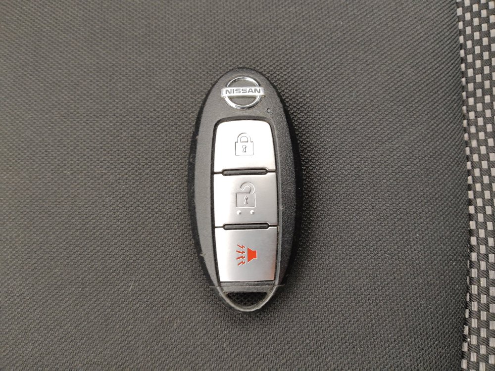 Used 2020 Nissan Pathfinder S AWD/4WD image 32