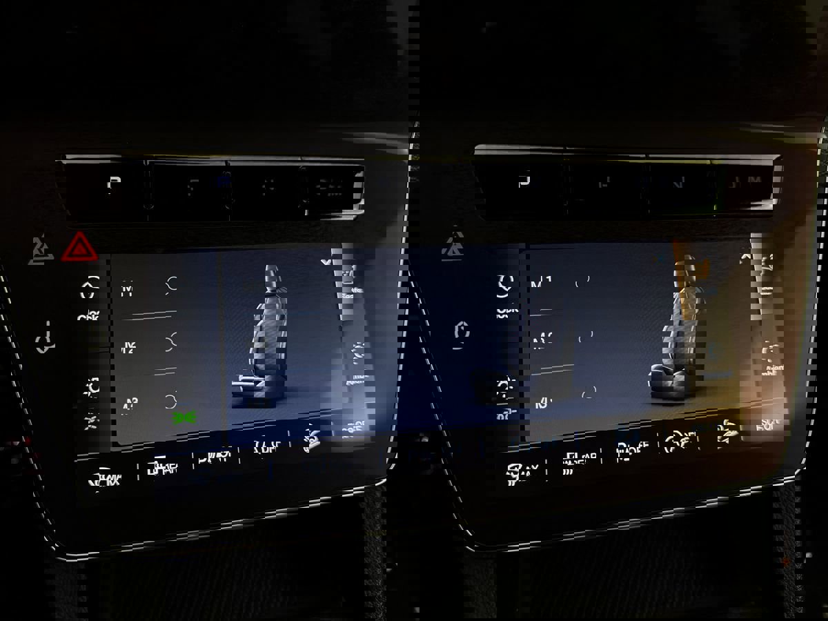 Used 2024 Maserati Grecale Modena image 33