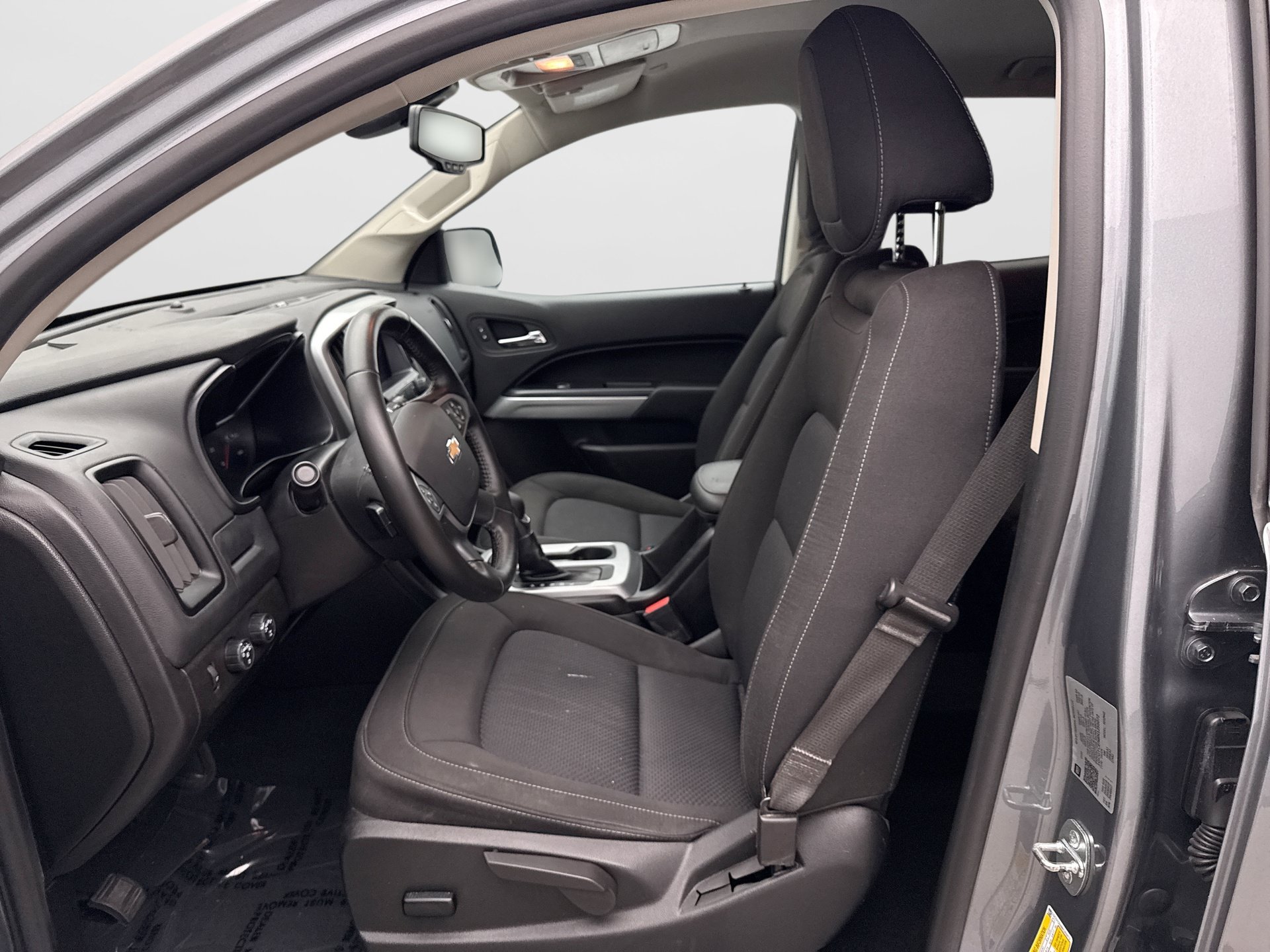Used 2022 Chevrolet Colorado LT w/ LT Convenience Package AWD/4WD image 11