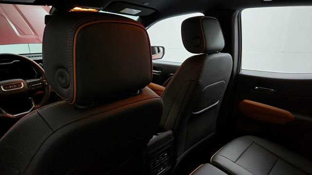 Used 2024 GMC Canyon AT4 w/ AT4 Premium Package image 19