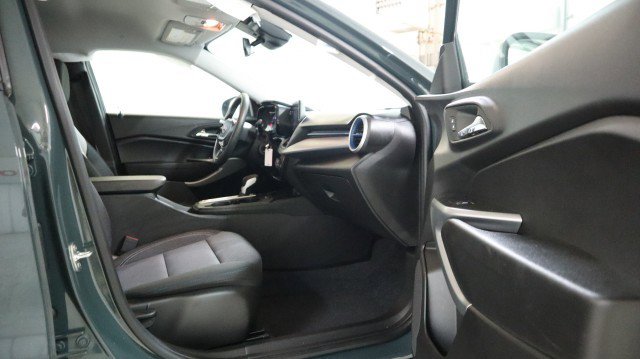 Used 2025 Chevrolet Trax LS image 10