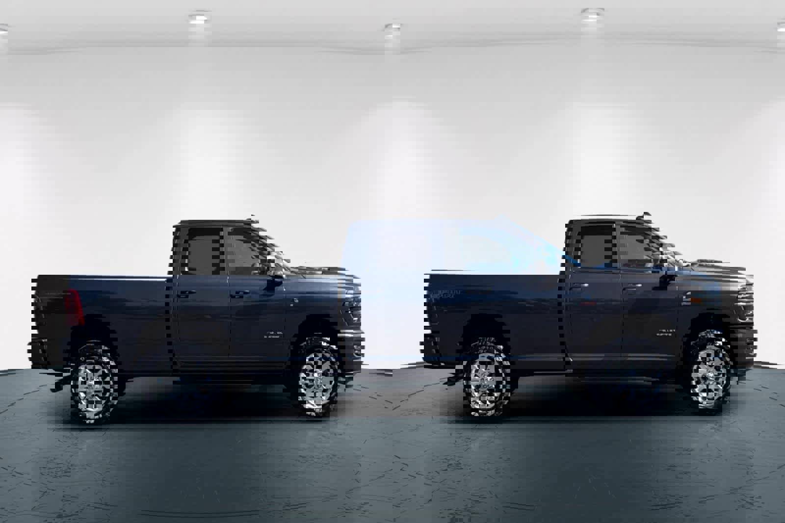 New 2025 RAM 3500 Laramie image 6