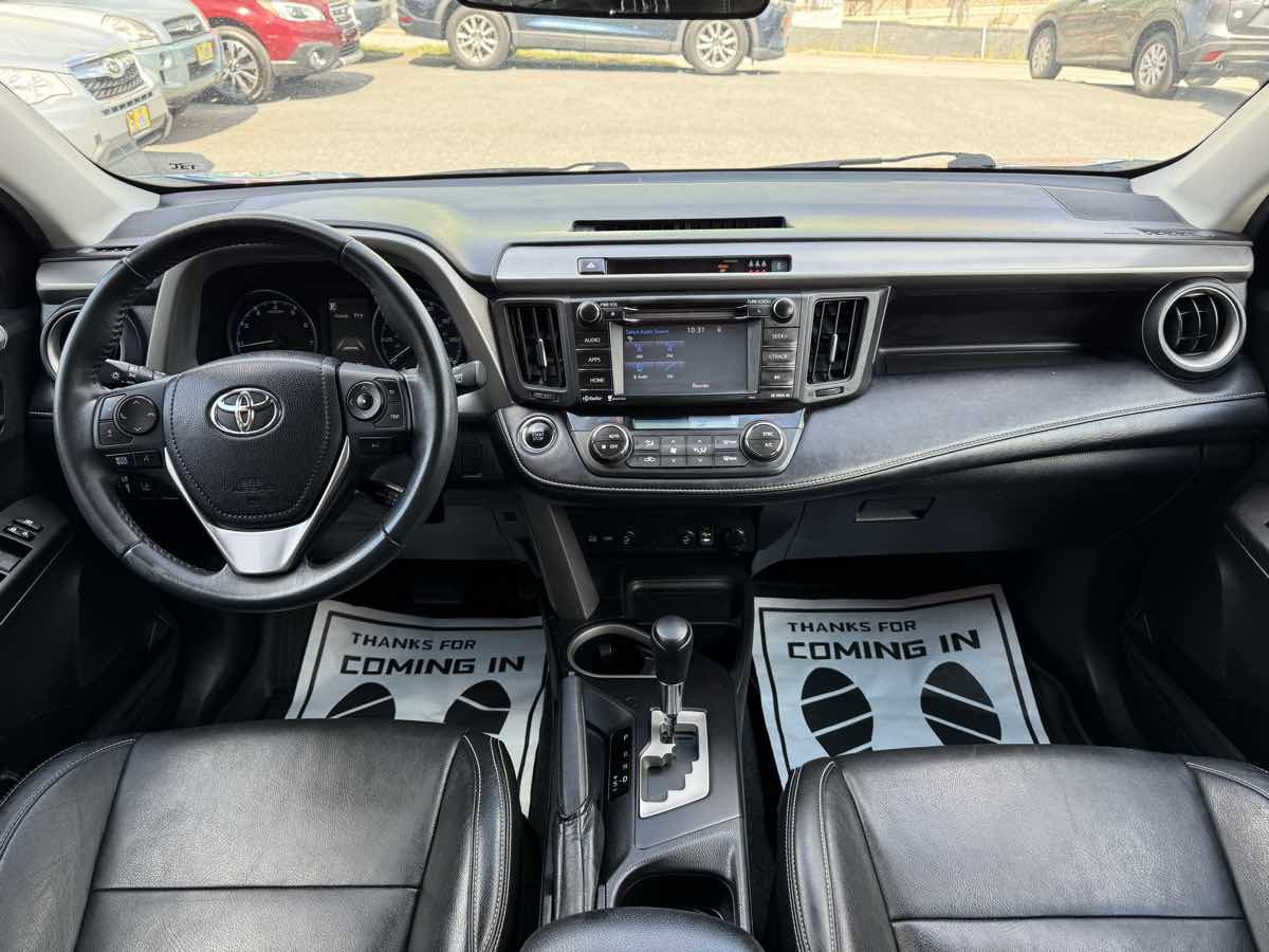 Used 2017 Toyota RAV4 XLE image 13