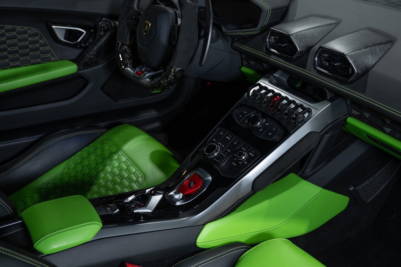 Used 2018 Lamborghini Huracan LP 580-2 RWD image 54