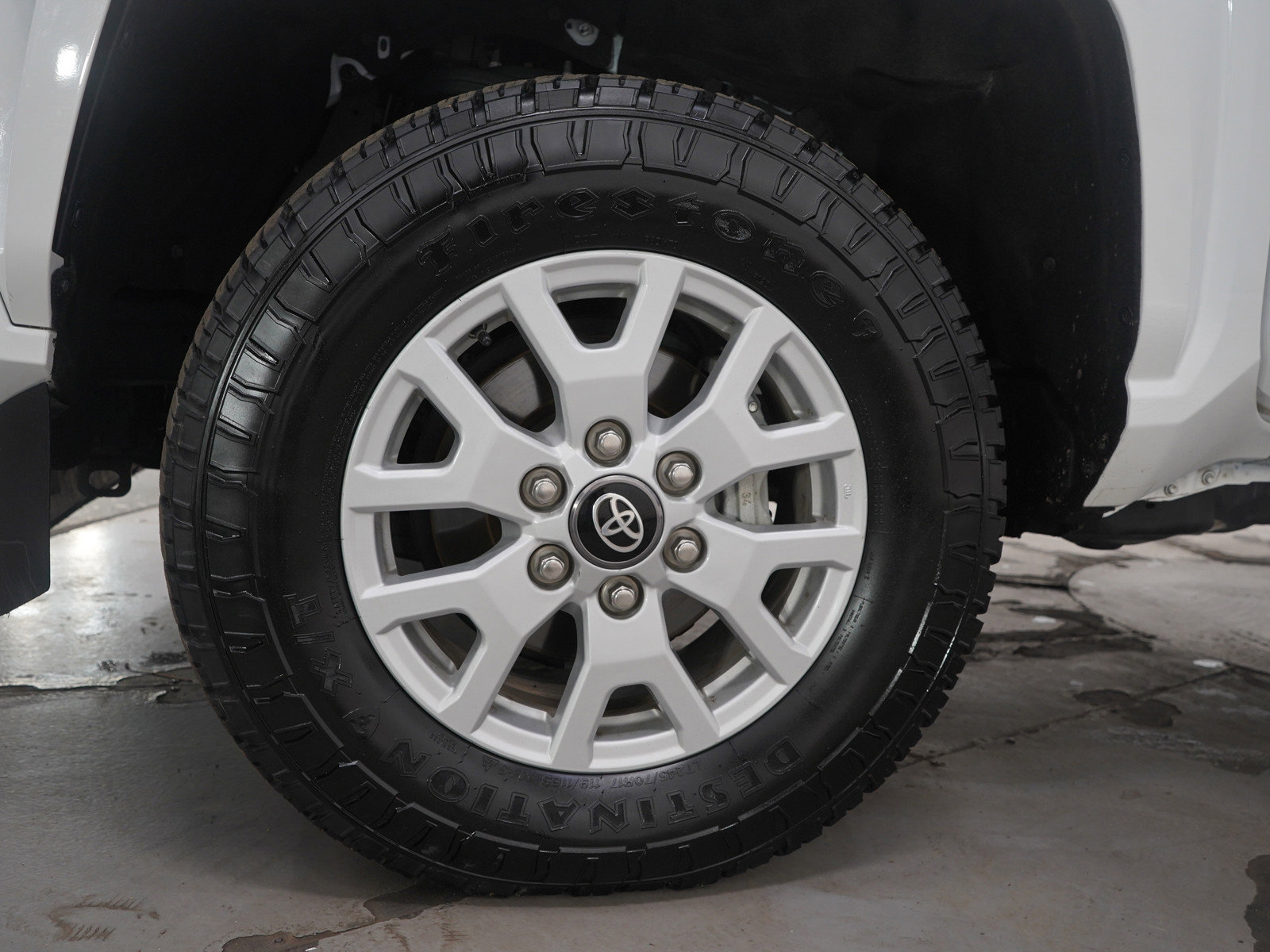 Used 2024 Toyota Tacoma SR5 image 32