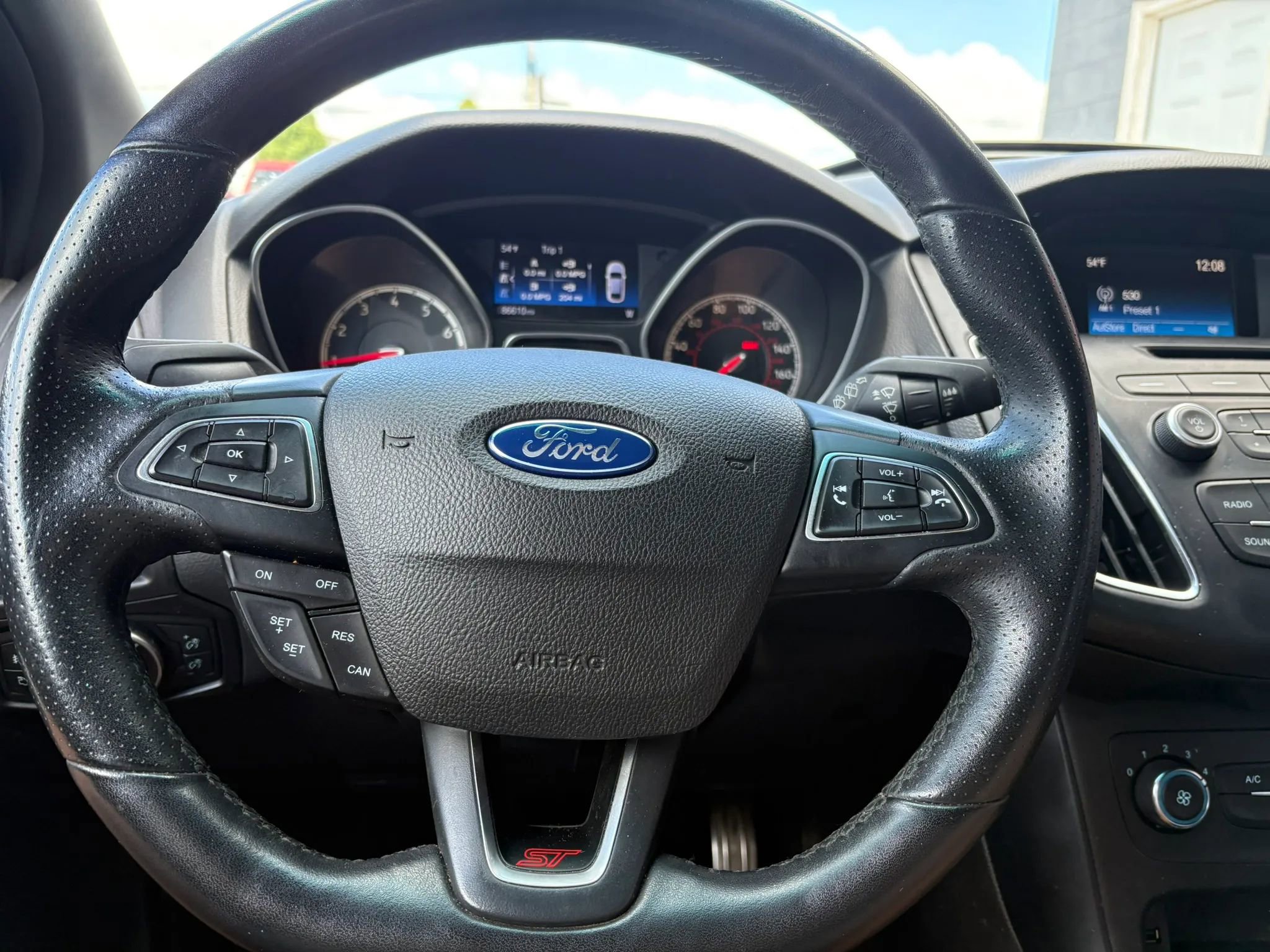 Used 2017 Ford Focus ST FWD image 22