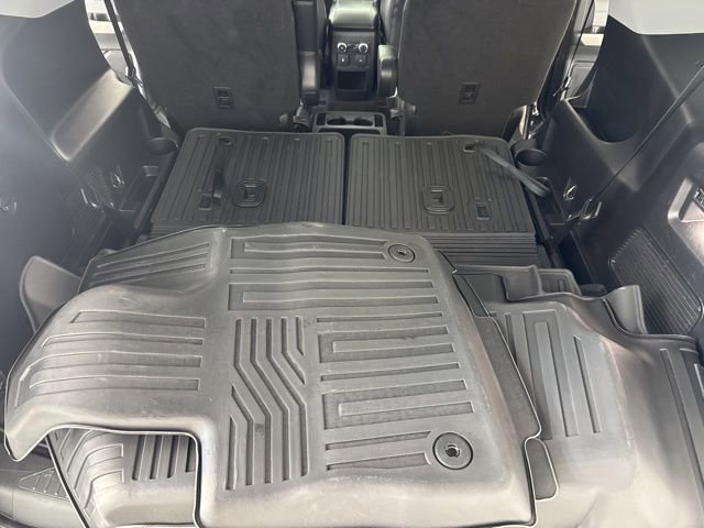 Used 2021 Ford Explorer XLT w/ Equipment Group 202A image 33