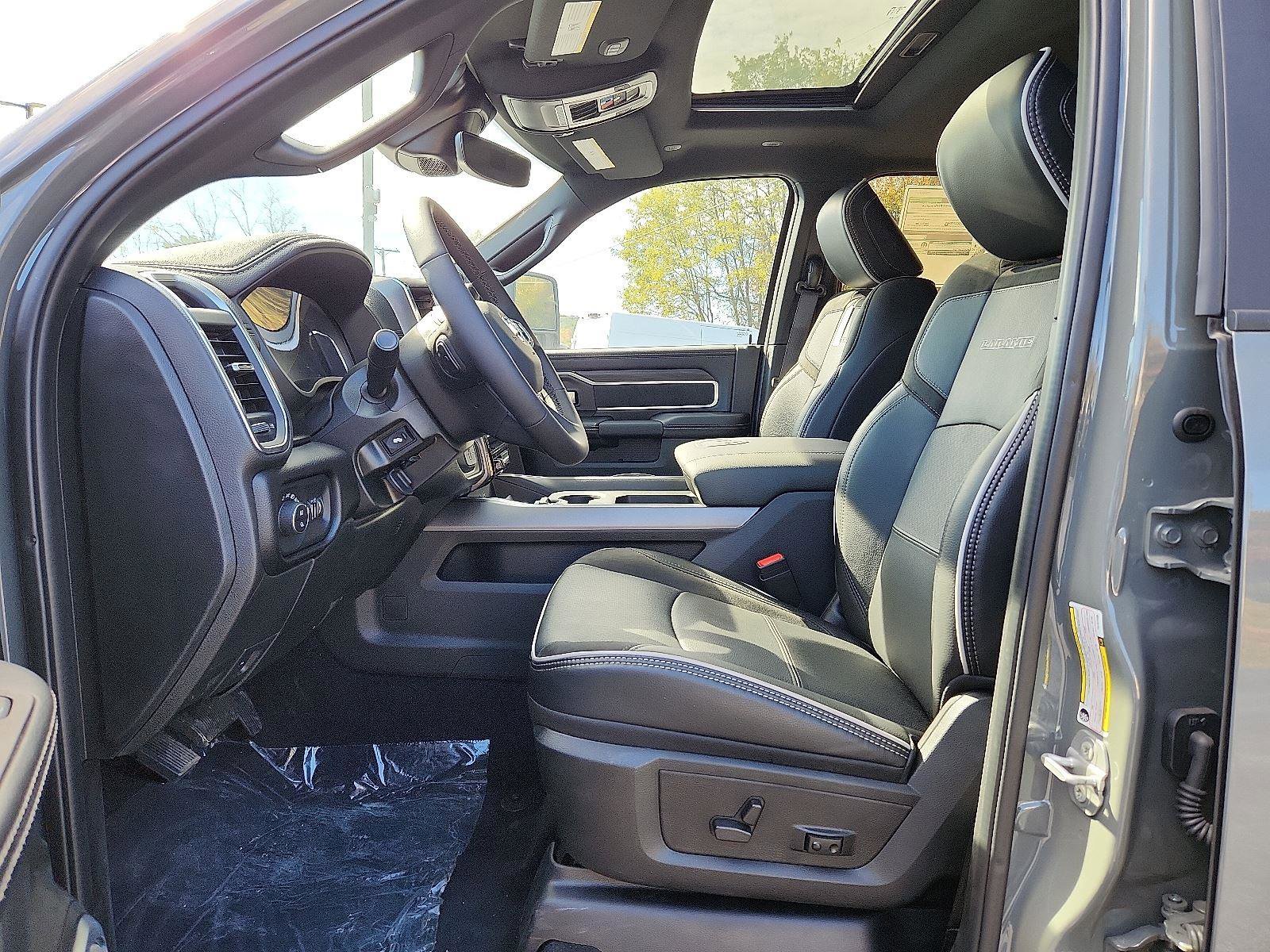 New 2026 RAM 3500 Laramie image 8