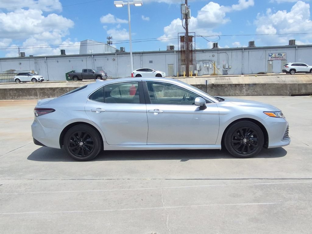 Used 2024 Toyota Camry LE w/ Convenience Package FWD image 7