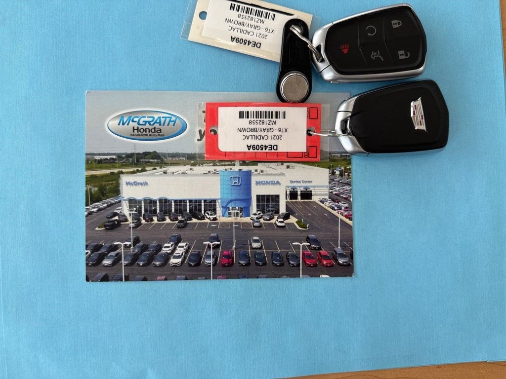 Used 2021 Cadillac XT6 Premium Luxury image 4