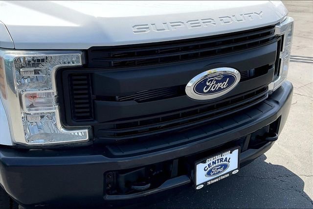 Certified 2019 Ford F350 XL w/ Power Equipment Group image 26