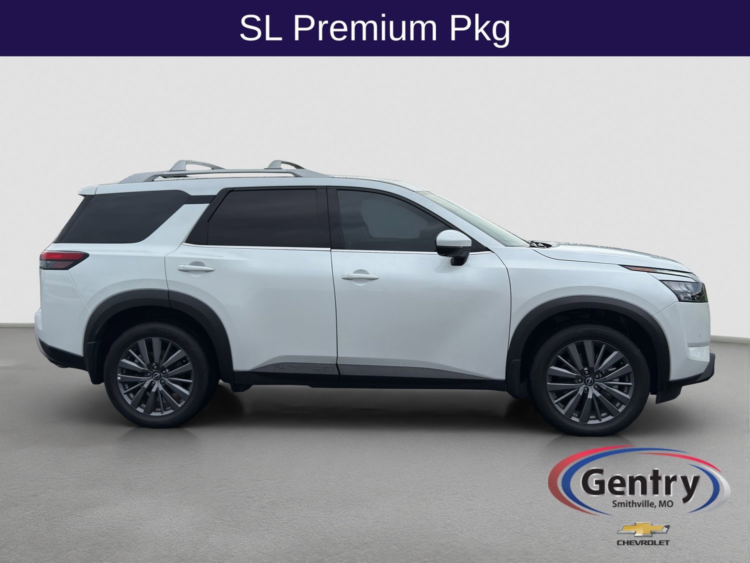Used 2025 Nissan Pathfinder SL w/ SL Premium Package AWD/4WD image 7