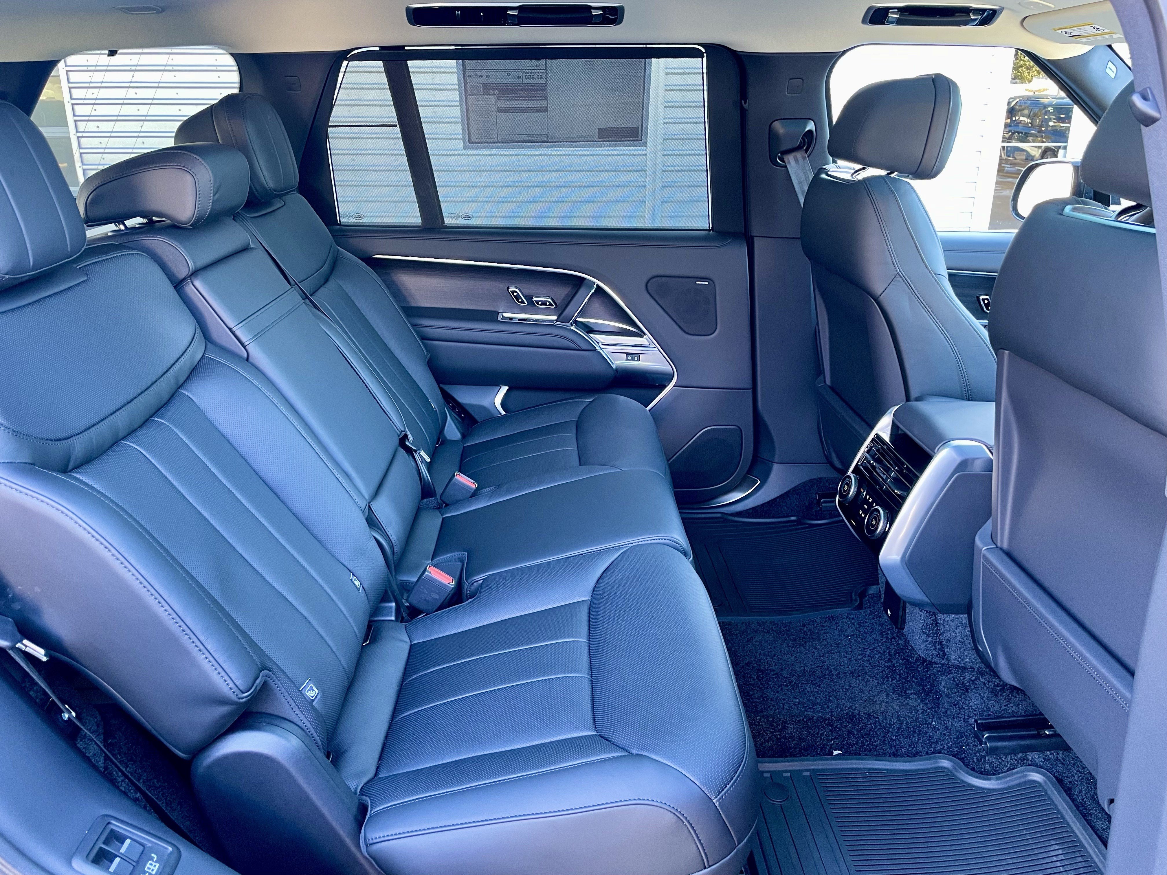 New 2026 Land Rover Range Rover SE AWD/4WD image 31