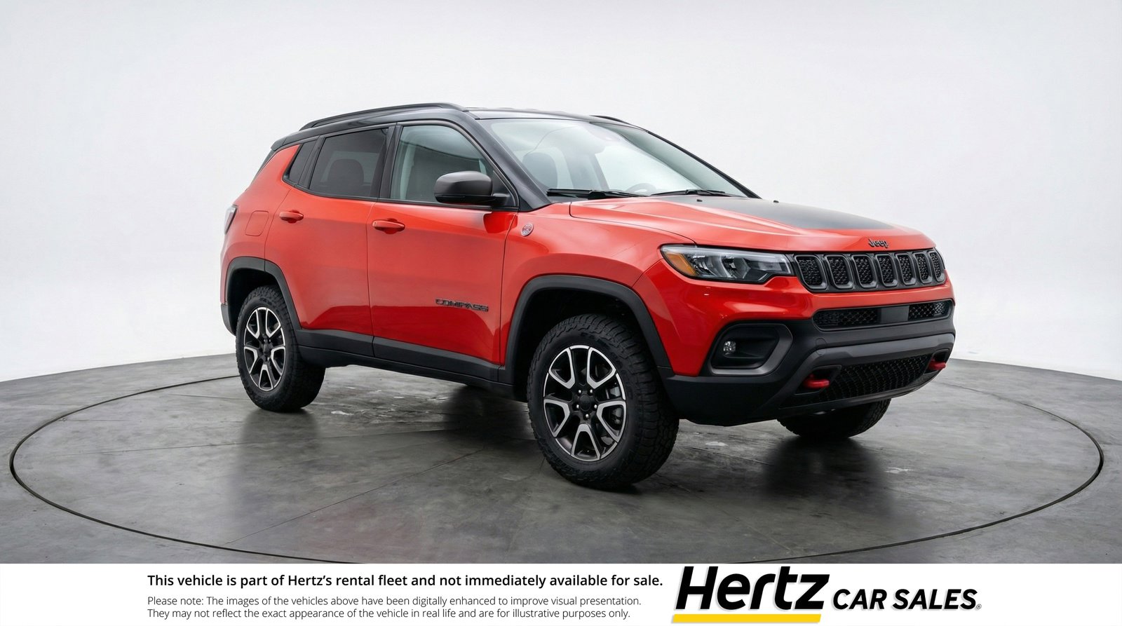 Used 2025 Jeep Compass Trailhawk AWD/4WD image 1