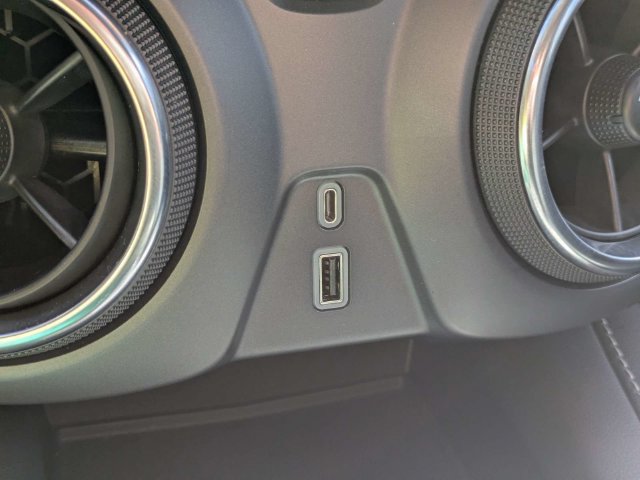 Used 2023 Chevrolet Blazer LT FWD image 23