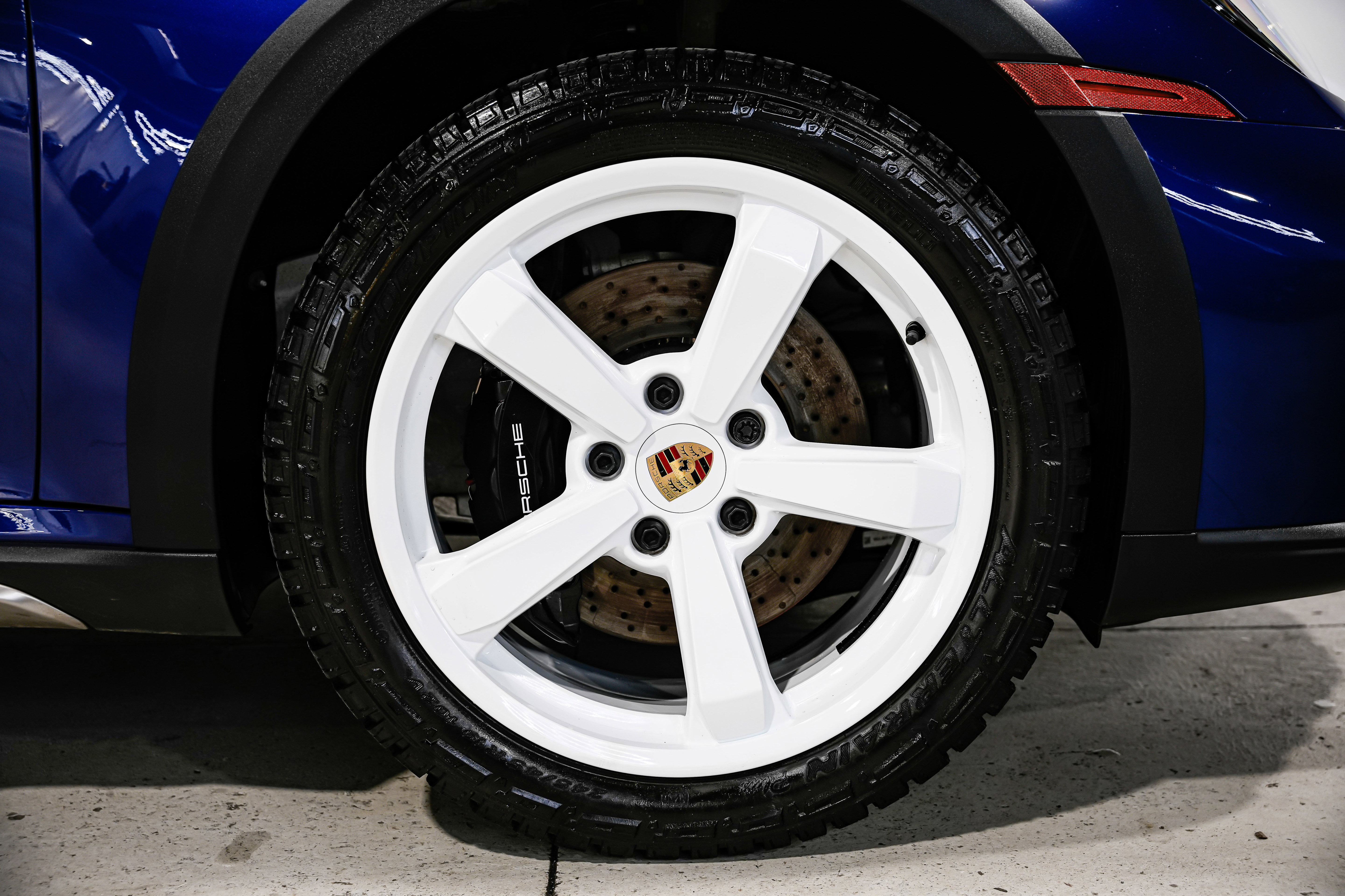 Used 2024 Porsche 911 Dakar image 56