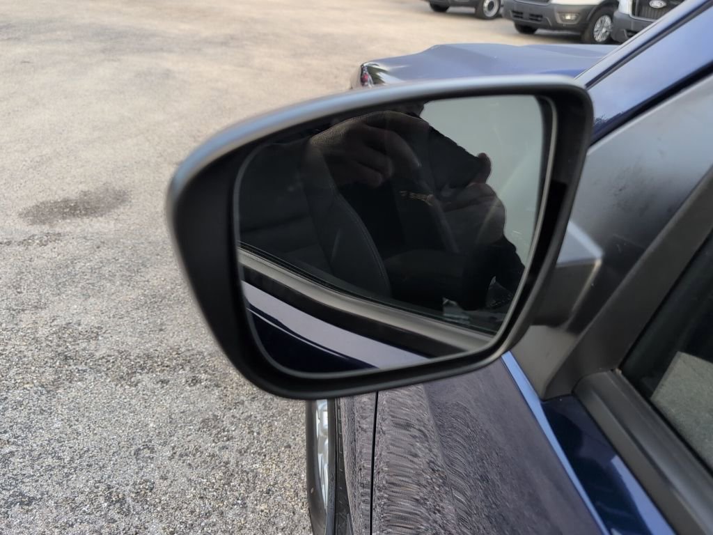 Used 2023 Nissan Frontier SV w/ SV Convenience Package image 8