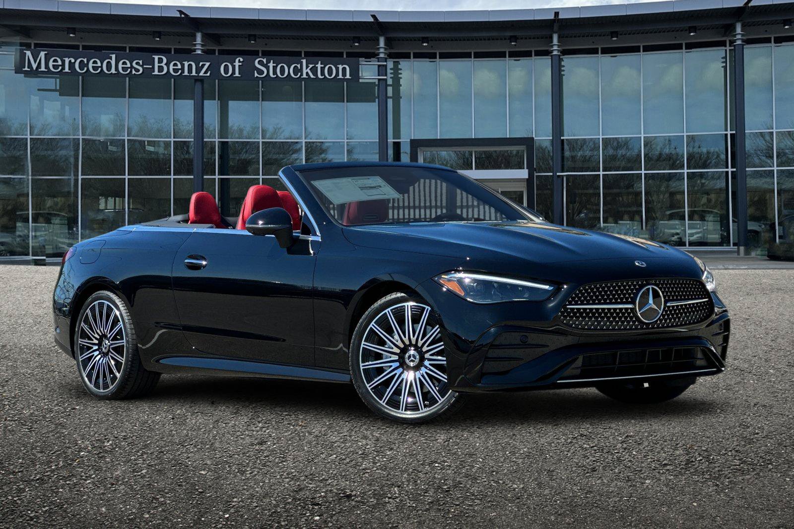 New 2026 Mercedes-Benz CLE 300 4MATIC Cabriolet image 2