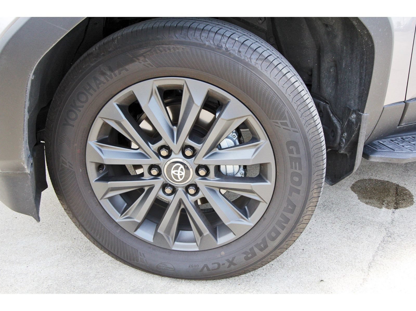Used 2026 Toyota Land Cruiser w/ Premium Package AWD/4WD image 28