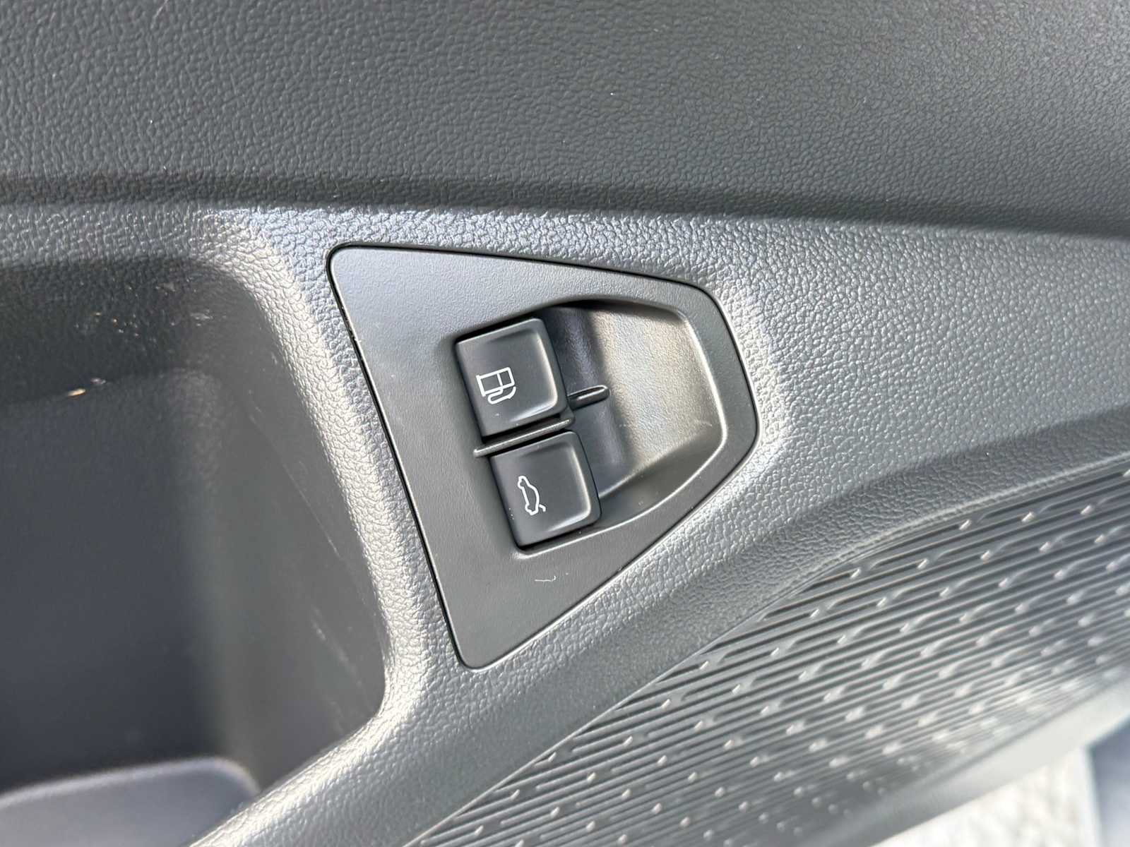 Certified 2023 Volkswagen Jetta SE w/ Panoramic Sunroof Package FWD image 14