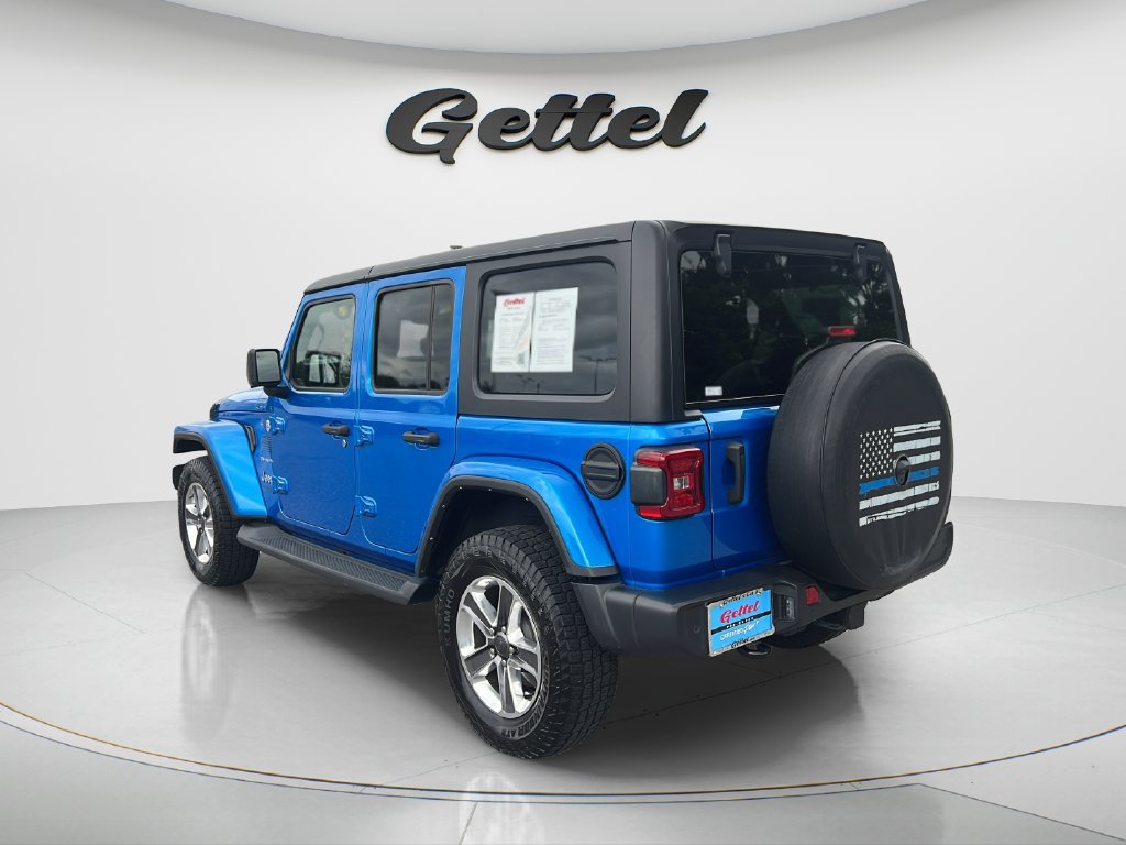 Used 2022 Jeep Wrangler Unlimited Sahara w/ LED Lighting Group AWD/4WD image 7