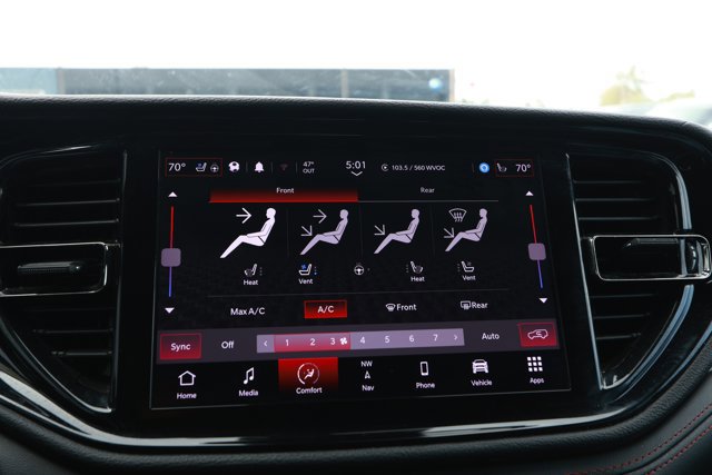 Certified 2024 Dodge Durango GT image 16