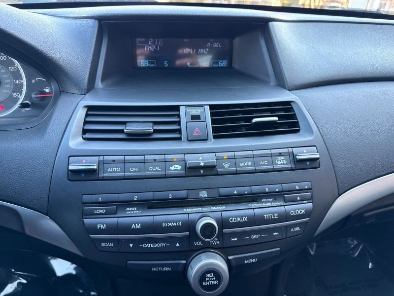 Used 2009 Honda Accord EX-L image 25