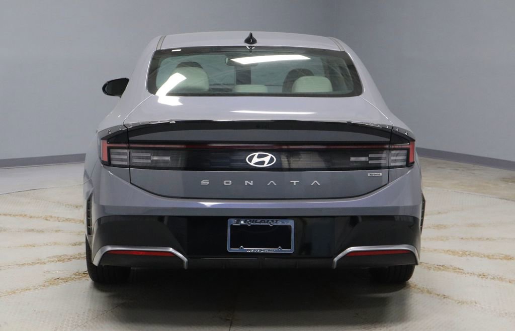 Certified 2025 Hyundai Sonata SEL image 10