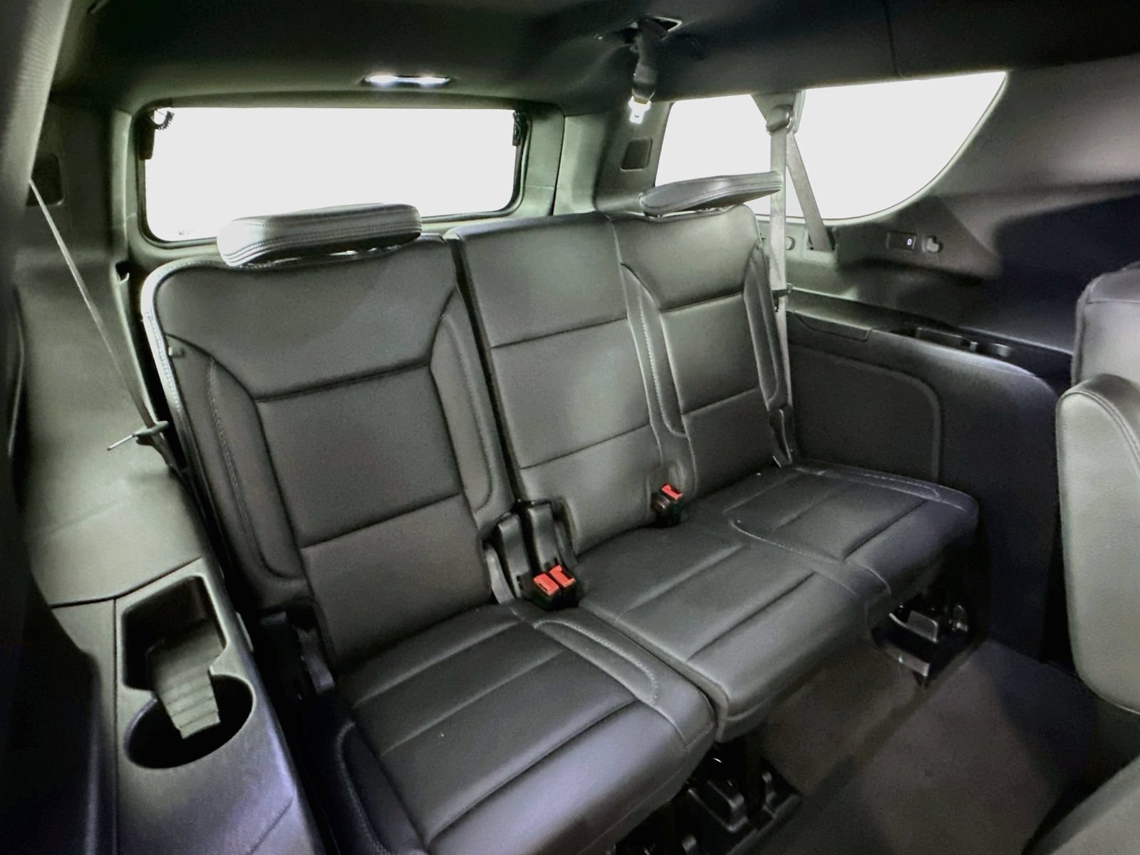 Used 2025 GMC Yukon XL Denali AWD/4WD image 29