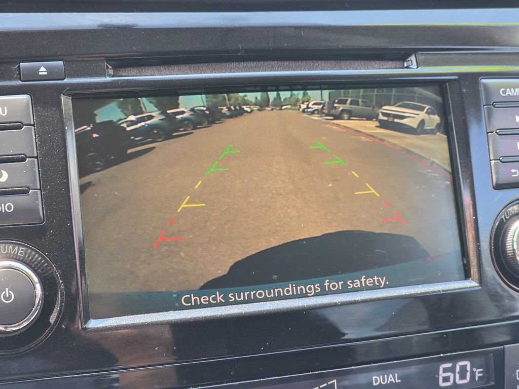 Used 2018 Nissan Rogue SV AWD/4WD image 29
