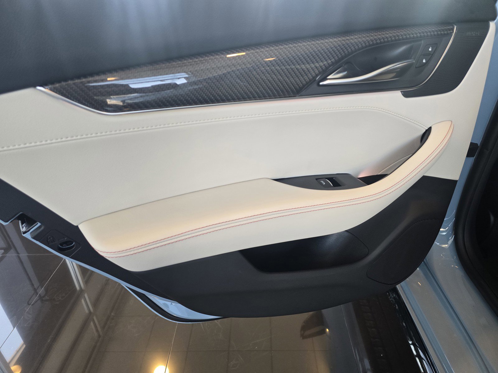 New 2026 Cadillac CT5 V RWD image 21