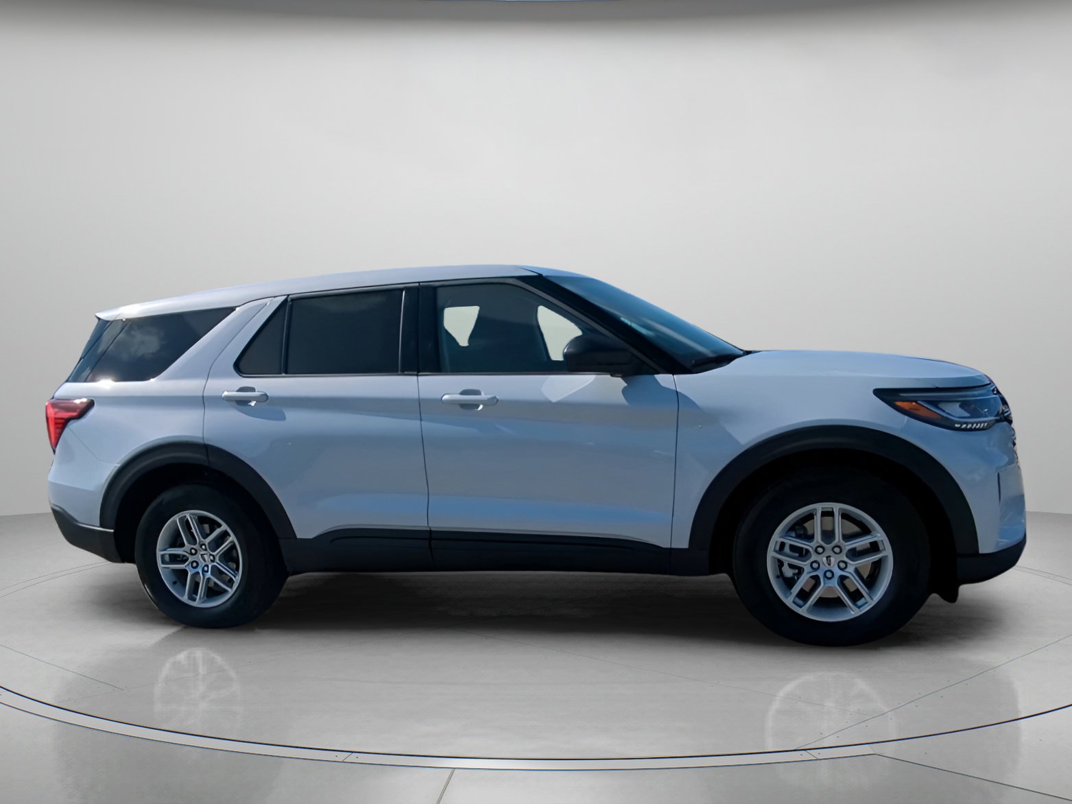 New 2026 Ford Explorer Active RWD image 37