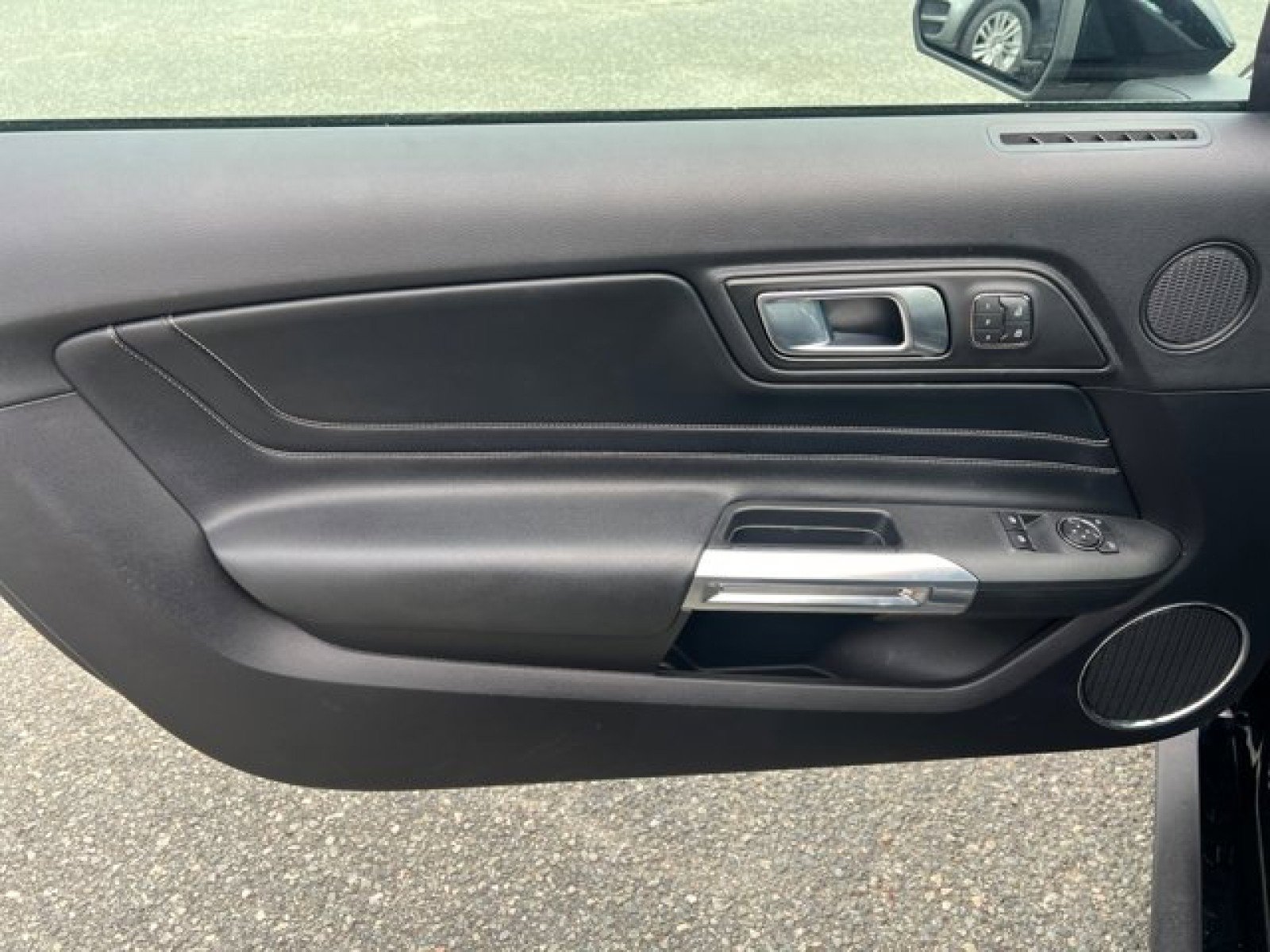 Used 2019 Ford Mustang GT Premium w/ Performance Package - Level 2 image 19