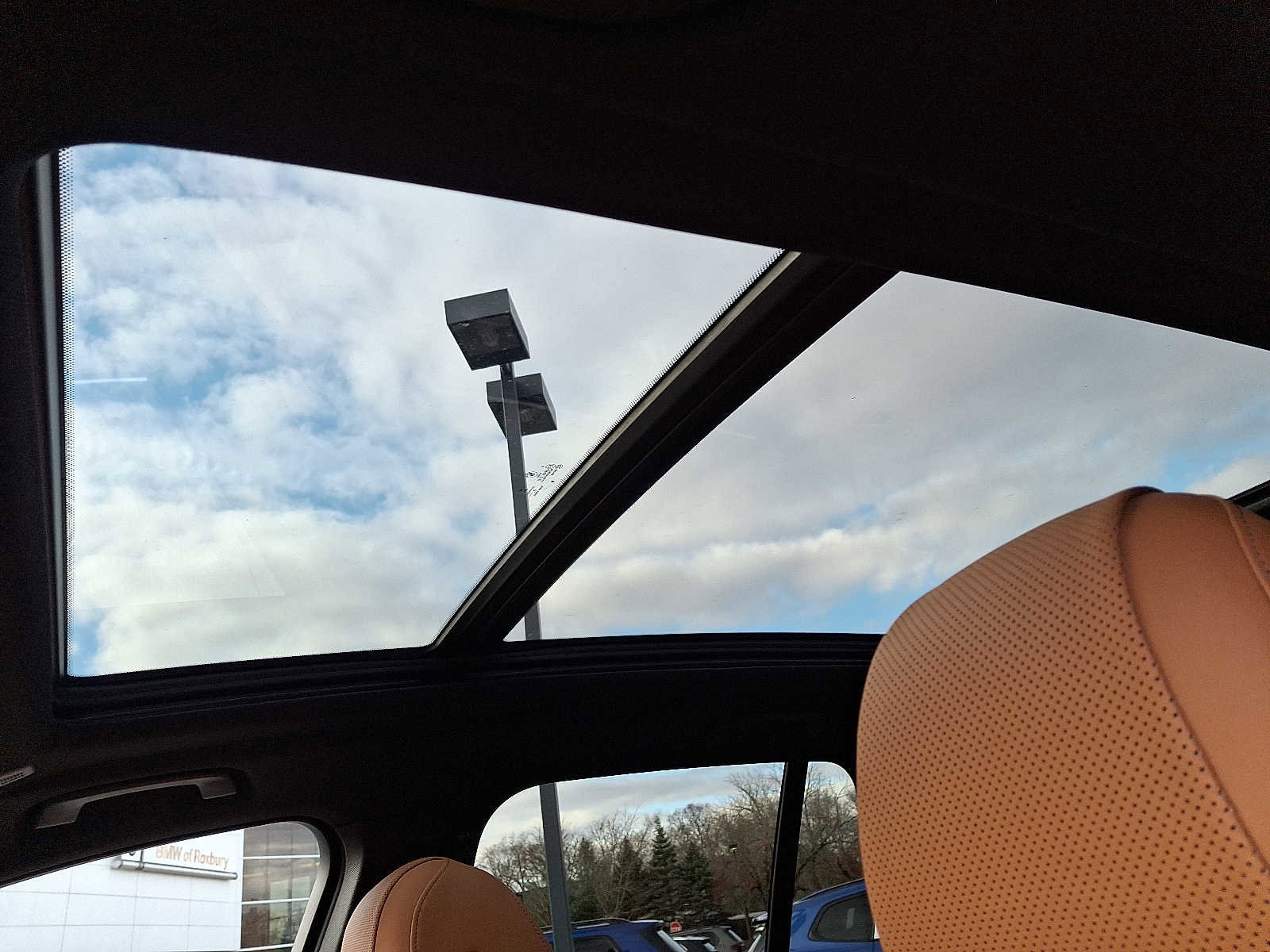 Used 2023 BMW X5 xDrive40i w/ Premium Package image 14