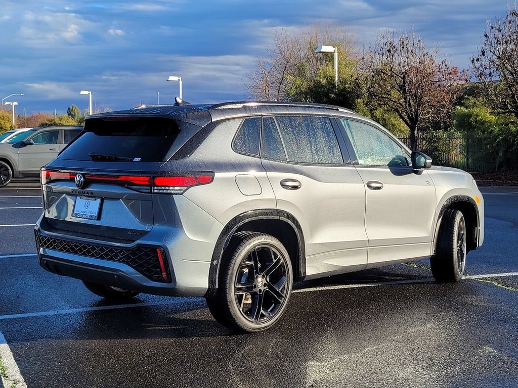 New 2026 Volkswagen Tiguan SE R-Line AWD/4WD image 5