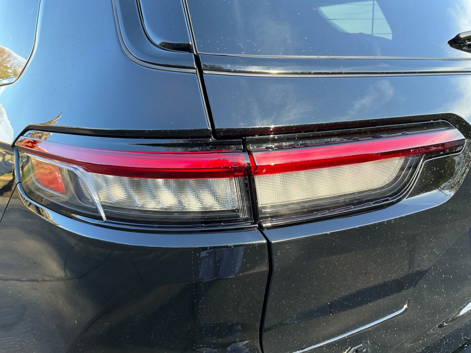 New 2025 Jeep Grand Cherokee L Limited w/ Trailer Tow Package image 37