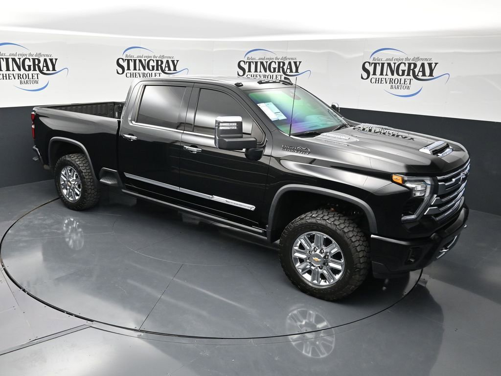 Used 2024 Chevrolet Silverado 2500 High Country w/ High Country Premium Package AWD/4WD image 9
