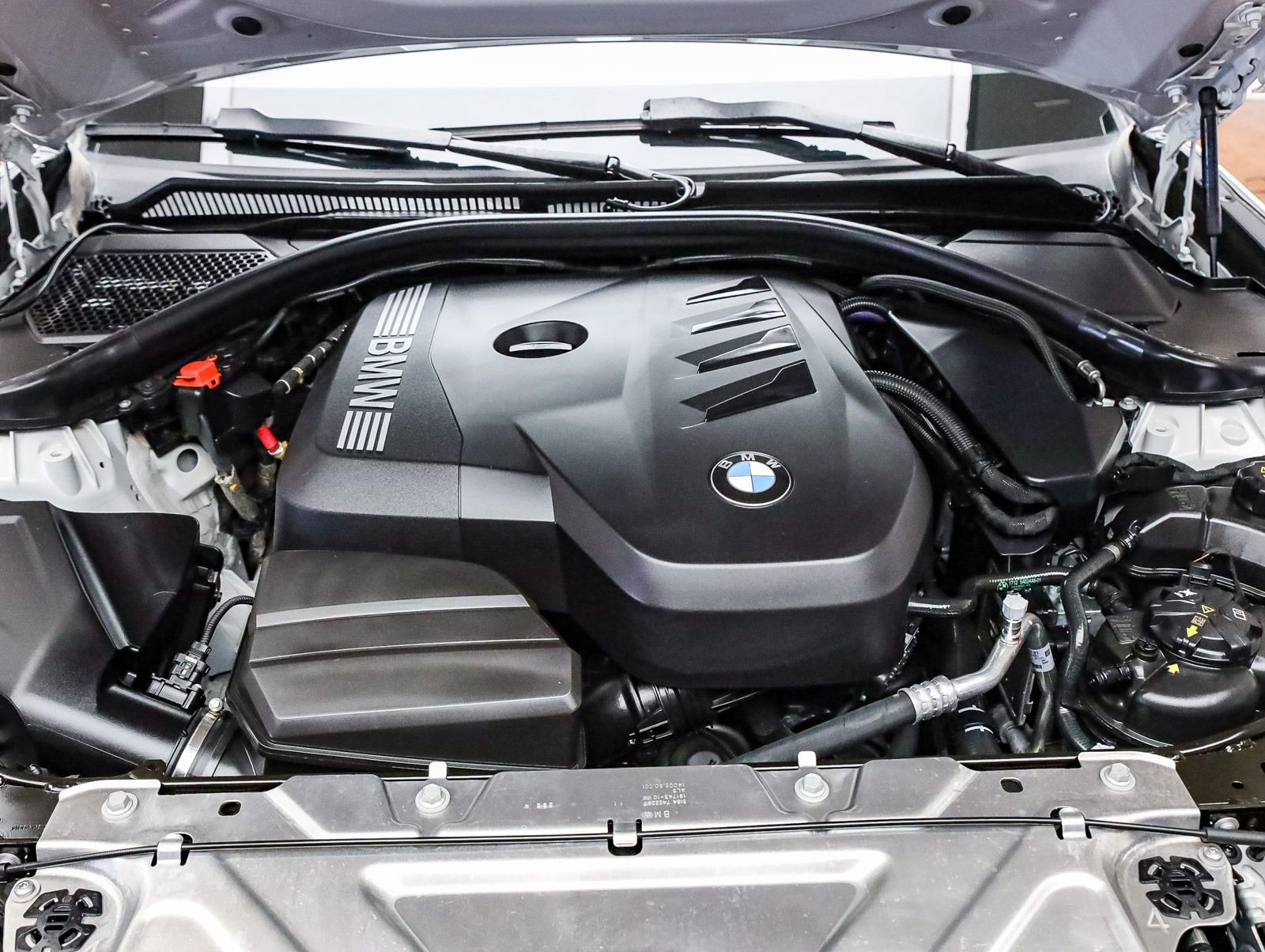 Certified 2025 BMW 330i Sedan RWD image 28