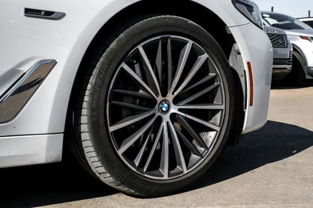 Used 2023 BMW 530e RWD image 64