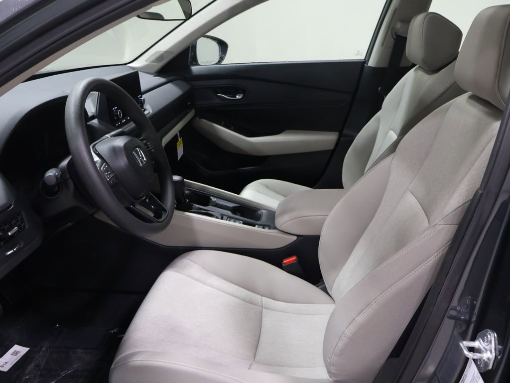 New 2025 Honda Accord SE image 9